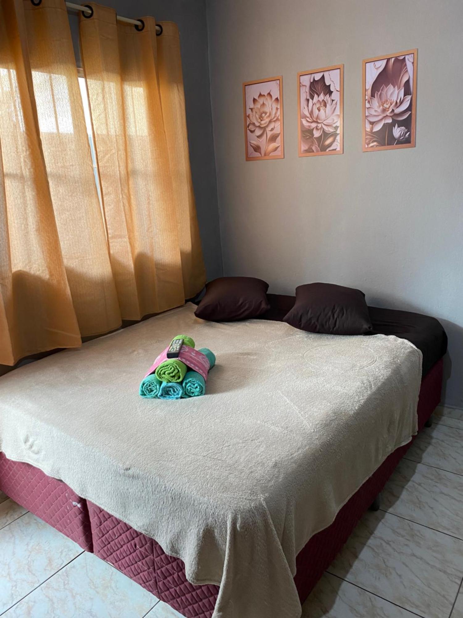 Pousada Casa Da Fe Hotel อาปาเรซีดา ภายนอก รูปภาพ
